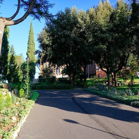Casa Per Ferie Jpii Dom Polski ローマ エクステリア 写真