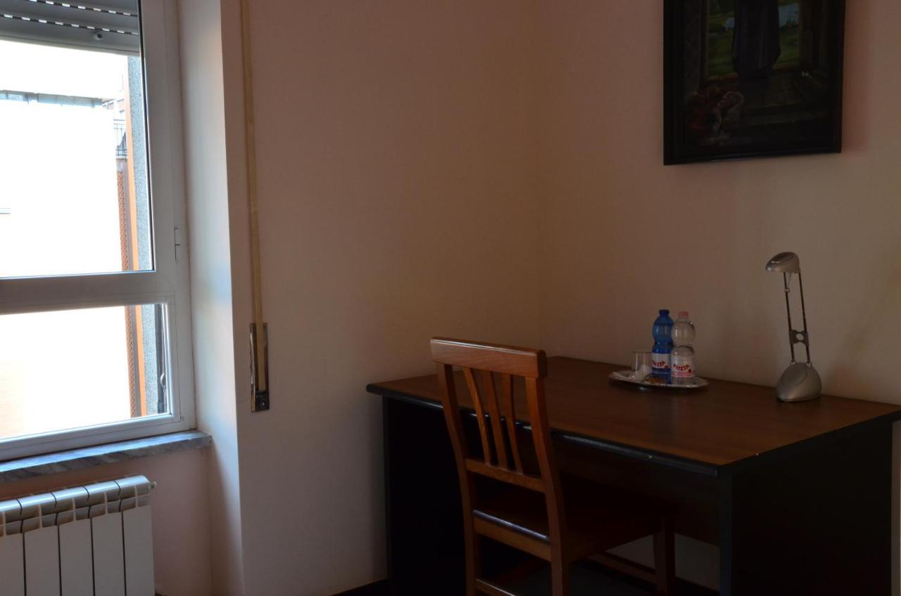 Casa Per Ferie Jpii Dom Polski ローマ エクステリア 写真